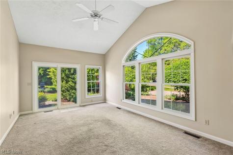 4258 Reserve Way Avon OH 44011