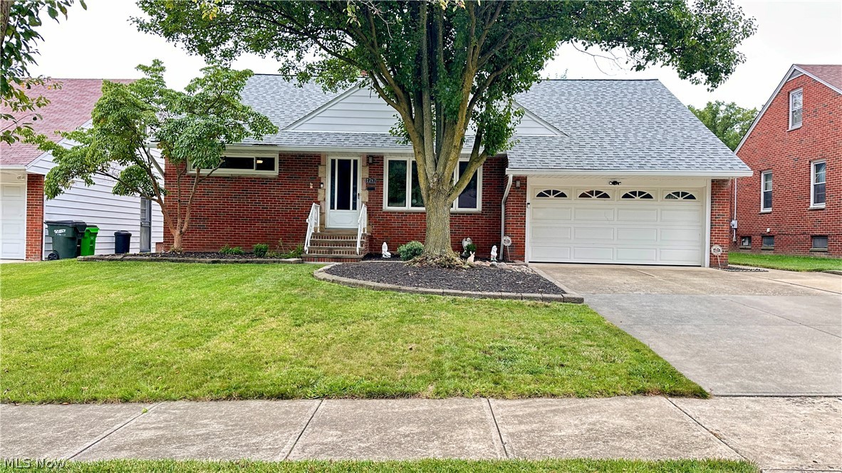 1787 E 227th Street Euclid OH 44117