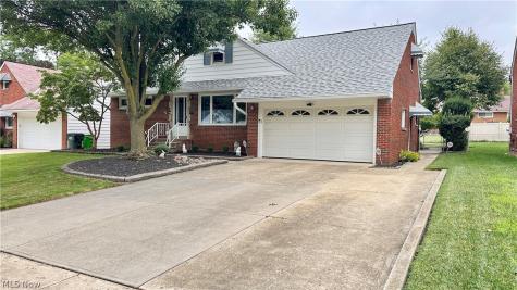 1787 E 227th Street Euclid OH 44117