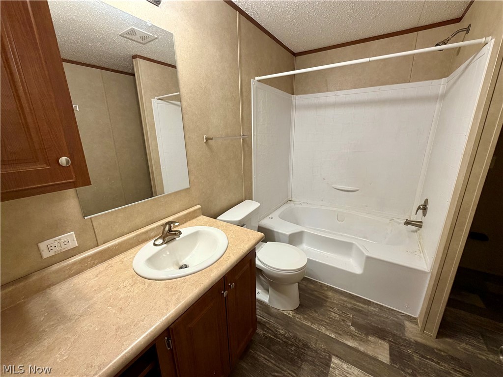 2606 Lincoln Way W Massillon OH 44647