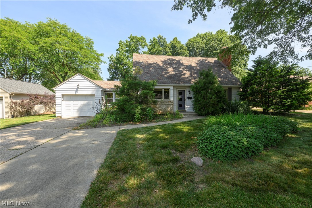 2035 Thornhill Drive Akron OH 44313