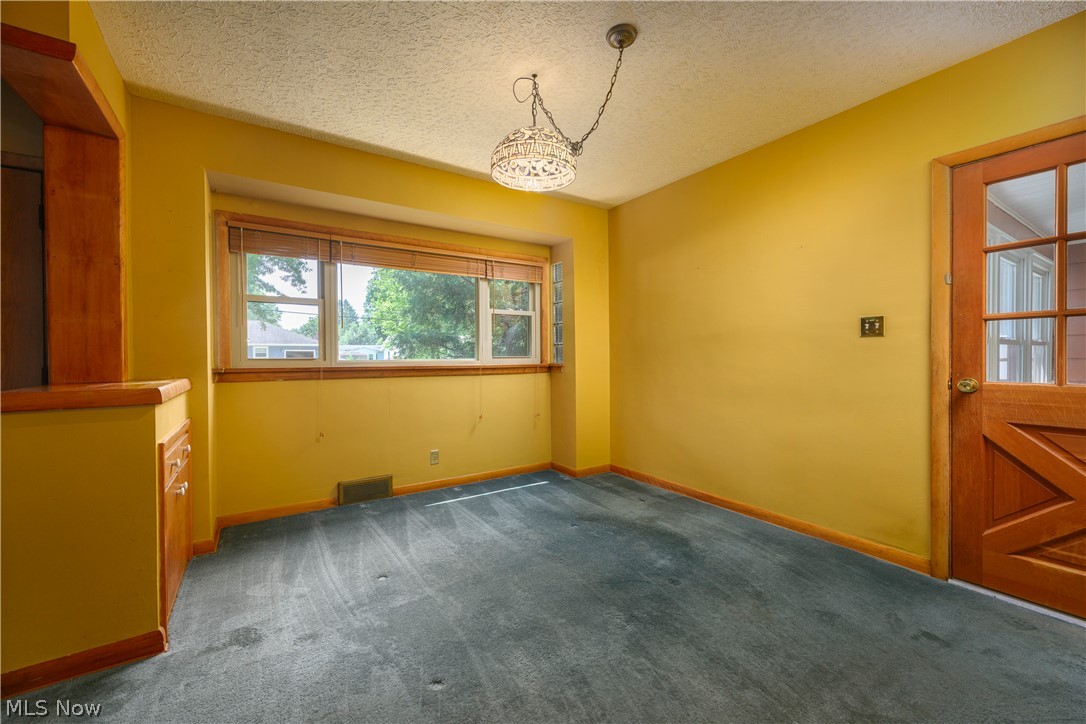 2035 Thornhill Drive Akron OH 44313