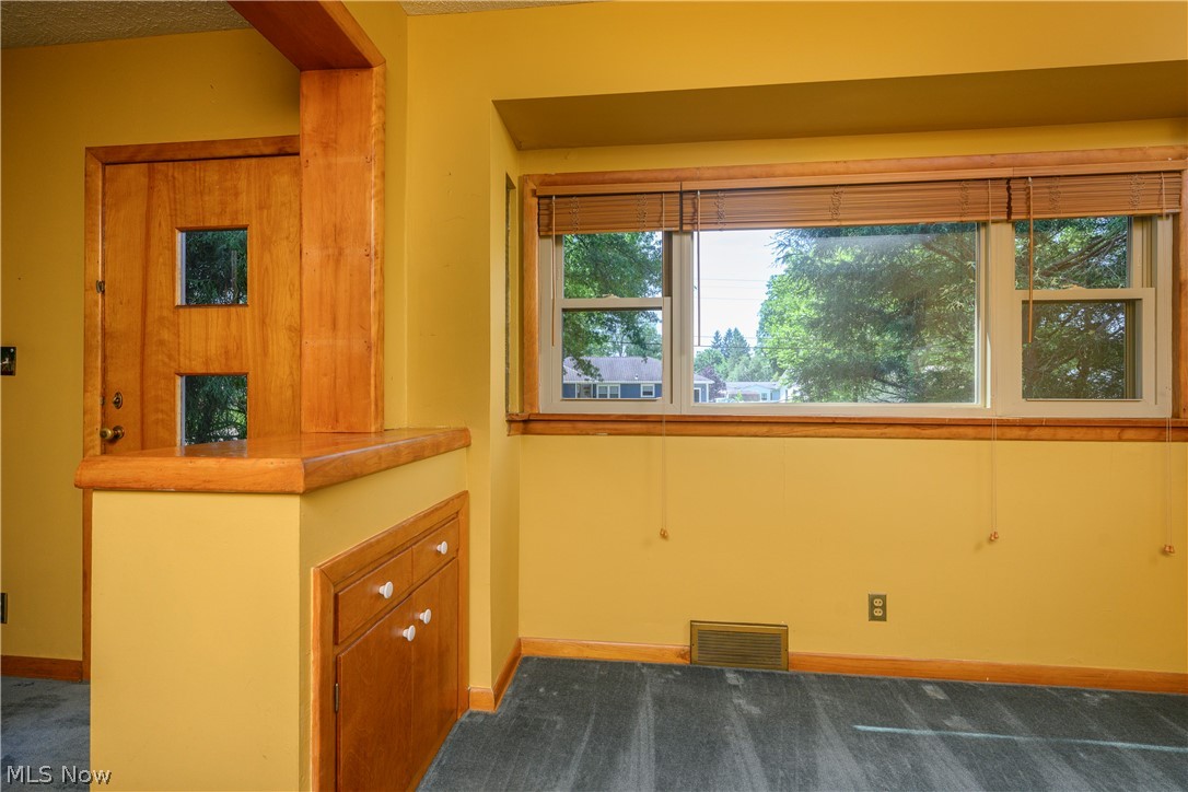 2035 Thornhill Drive Akron OH 44313