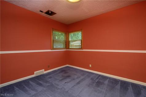 2035 Thornhill Drive Akron OH 44313