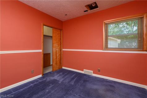 2035 Thornhill Drive Akron OH 44313