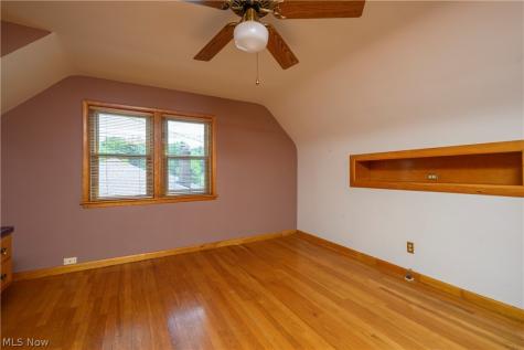 2035 Thornhill Drive Akron OH 44313