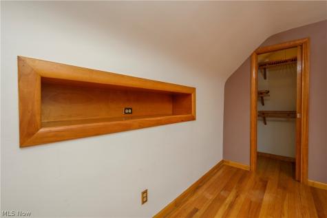 2035 Thornhill Drive Akron OH 44313