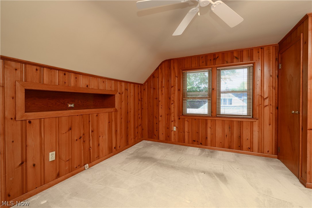 2035 Thornhill Drive Akron OH 44313