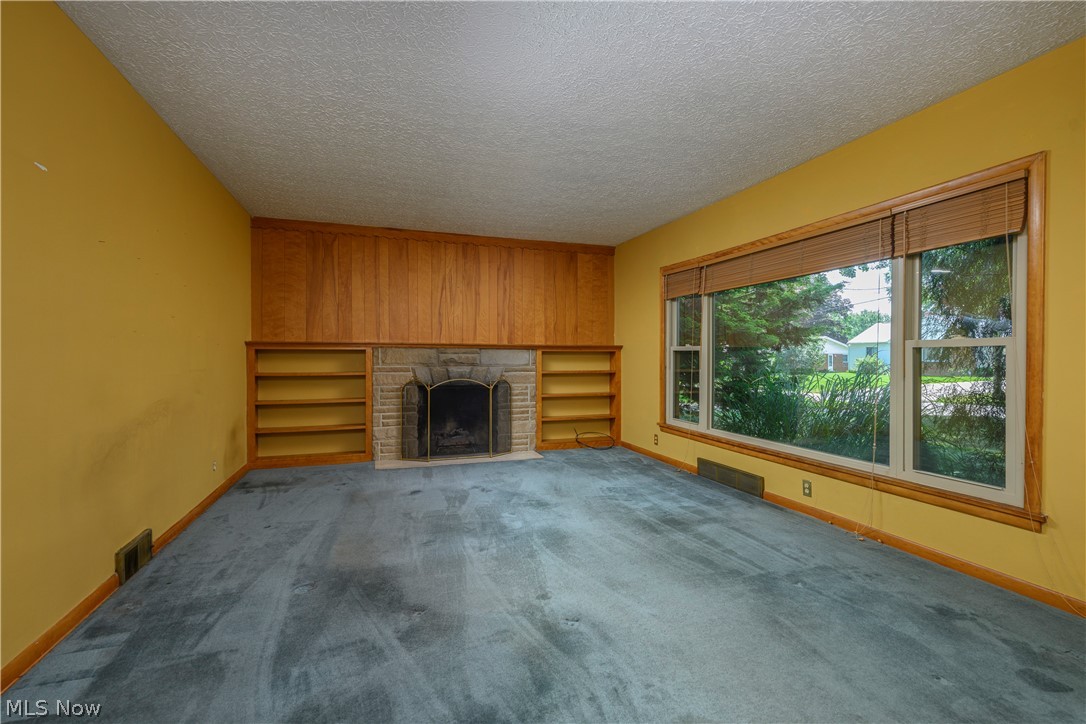 2035 Thornhill Drive Akron OH 44313