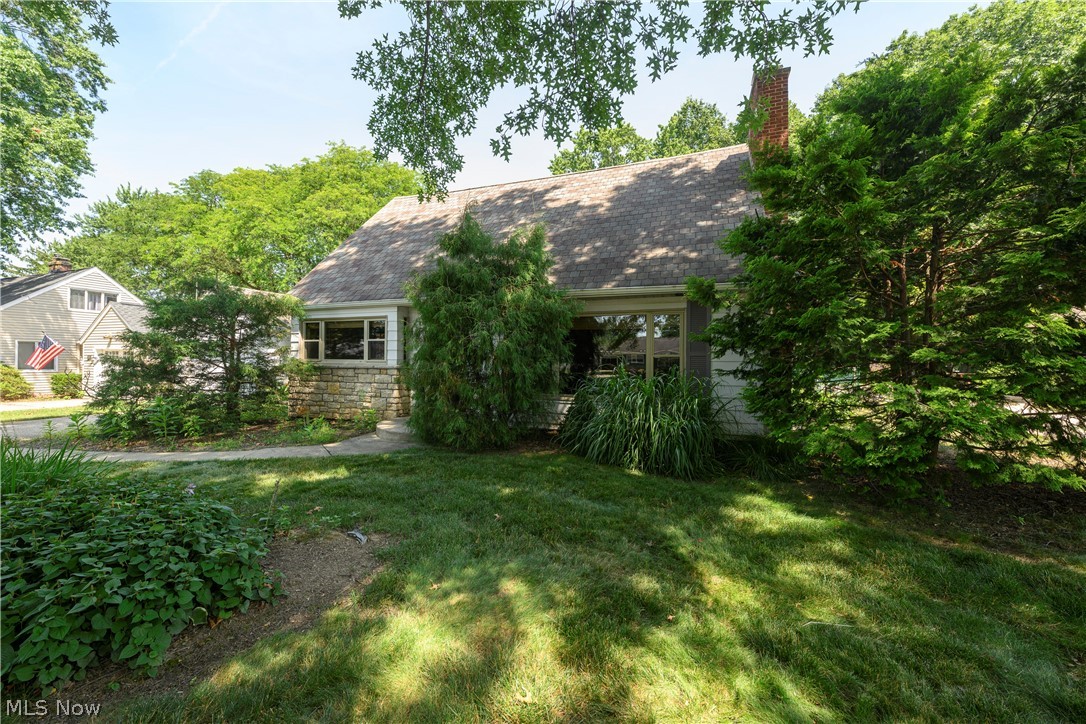 2035 Thornhill Drive Akron OH 44313