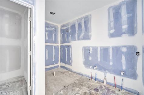 1803 Brevier Avenue Cleveland OH 44113