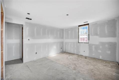 1803 Brevier Avenue Cleveland OH 44113