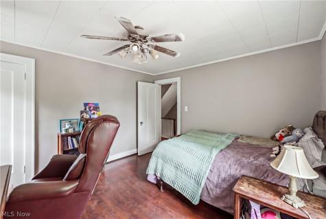 2318 Selma Avenue Youngstown OH 44504
