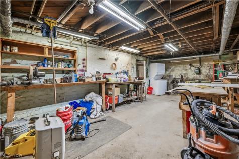 2318 Selma Avenue Youngstown OH 44504