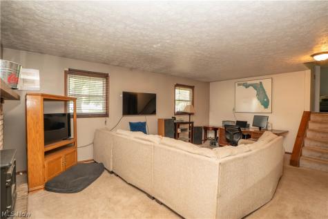 7819 Aramis Street NW Massillon OH 44646