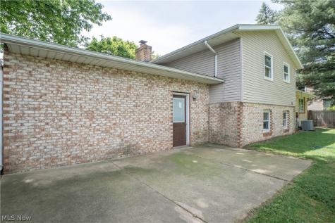 7819 Aramis Street NW Massillon OH 44646