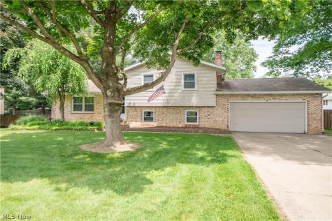 7819 Aramis Street NW Massillon OH 44646
