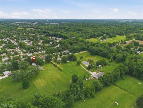 2191 Mount Pleasant Street NE North Canton OH 44721