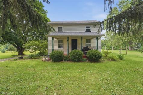 2191 Mount Pleasant Street NE North Canton OH 44721