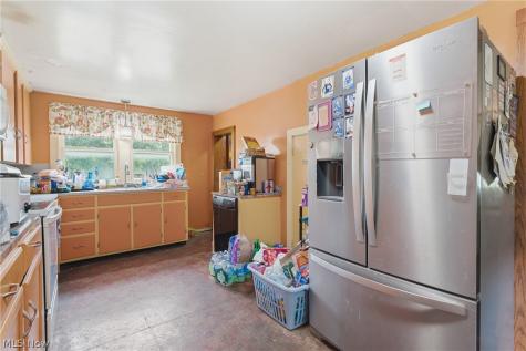 2191 Mount Pleasant Street NE North Canton OH 44721