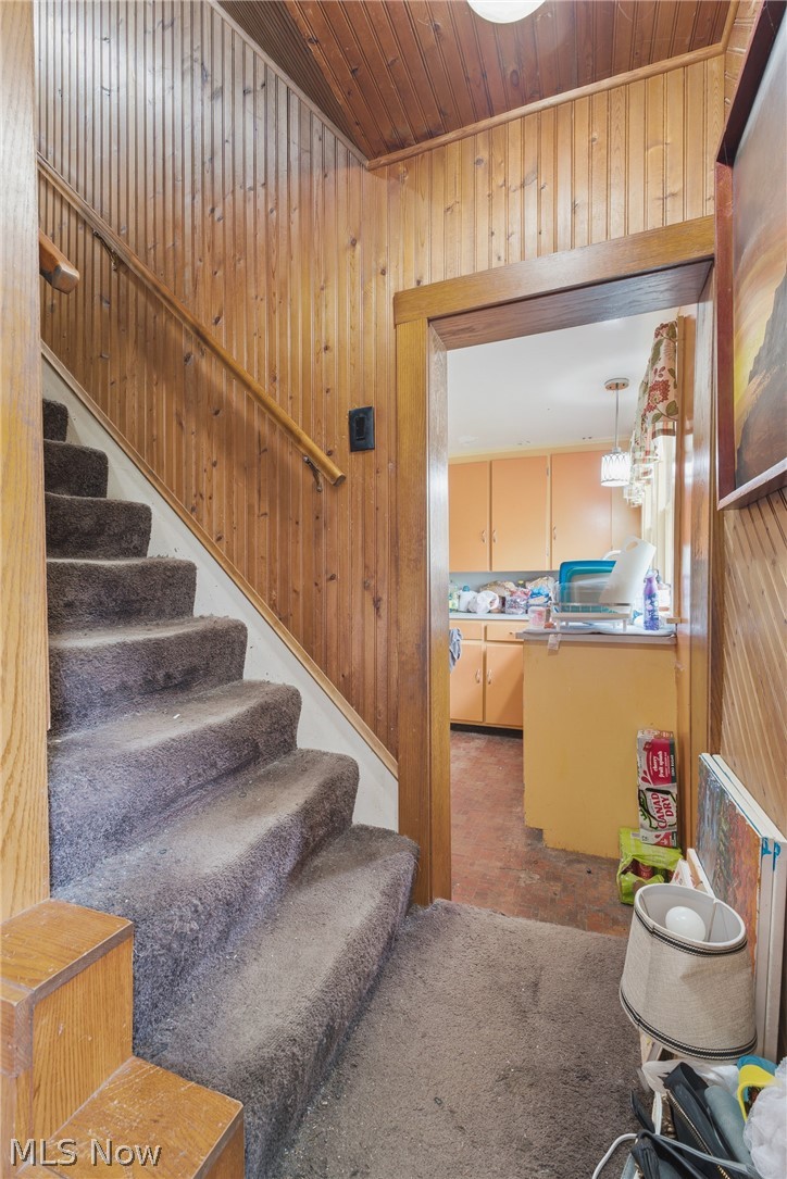 2191 Mount Pleasant Street NE North Canton OH 44721