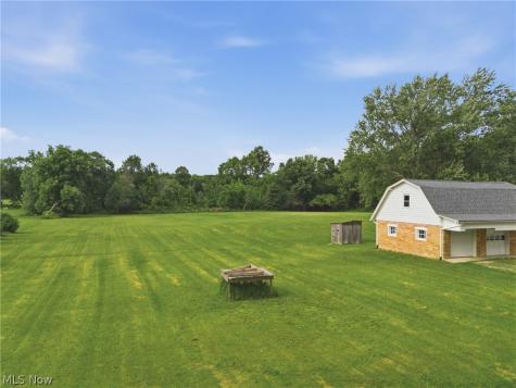 2191 Mount Pleasant Street NE North Canton OH 44721