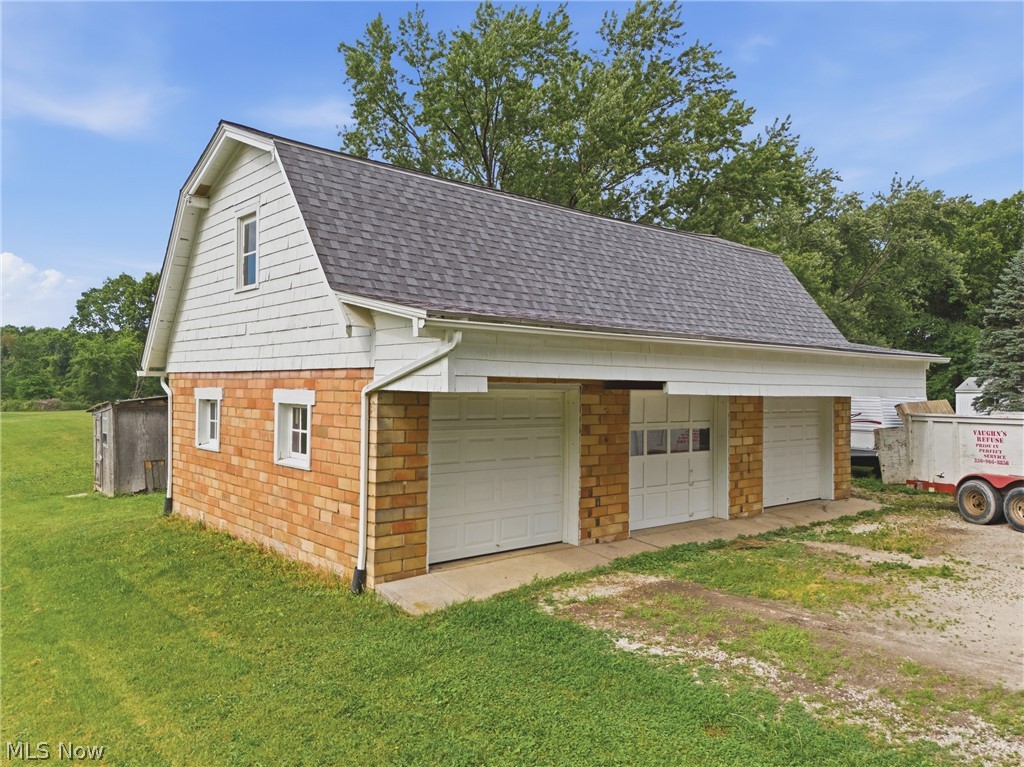 2191 Mount Pleasant Street NE North Canton OH 44721