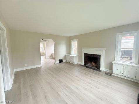 138 Roslyn Youngstown OH 44505