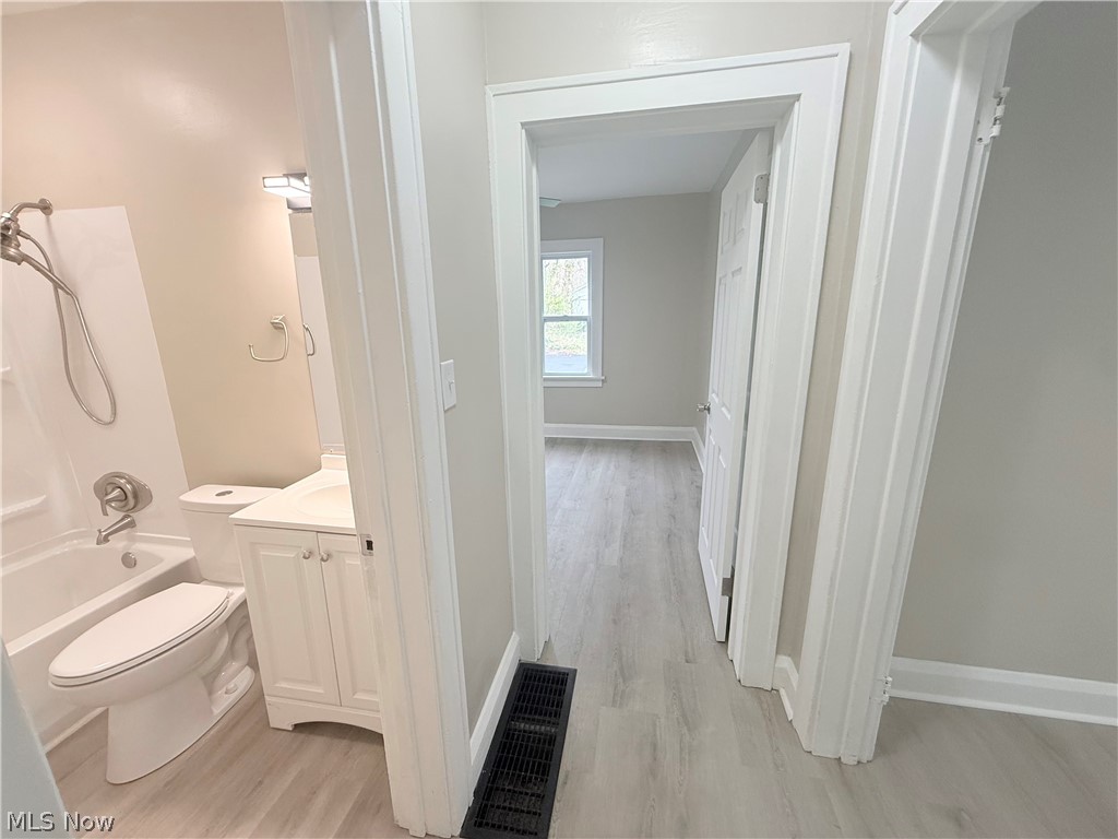 138 Roslyn Youngstown OH 44505