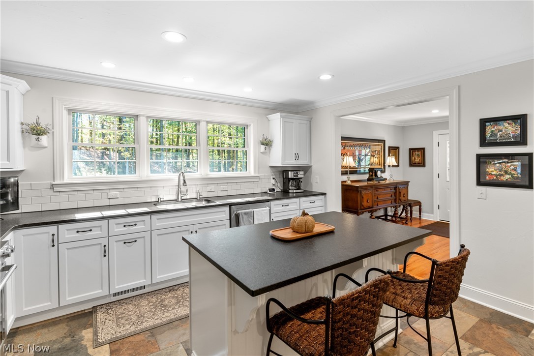 7059 Deepwood Drive Chagrin Falls OH 44022