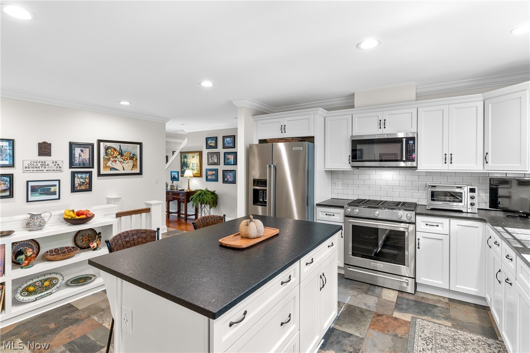 7059 Deepwood Drive Chagrin Falls OH 44022