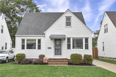 8204 Ivandale Drive Parma OH 44129