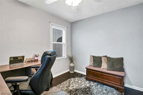 8204 Ivandale Drive Parma OH 44129