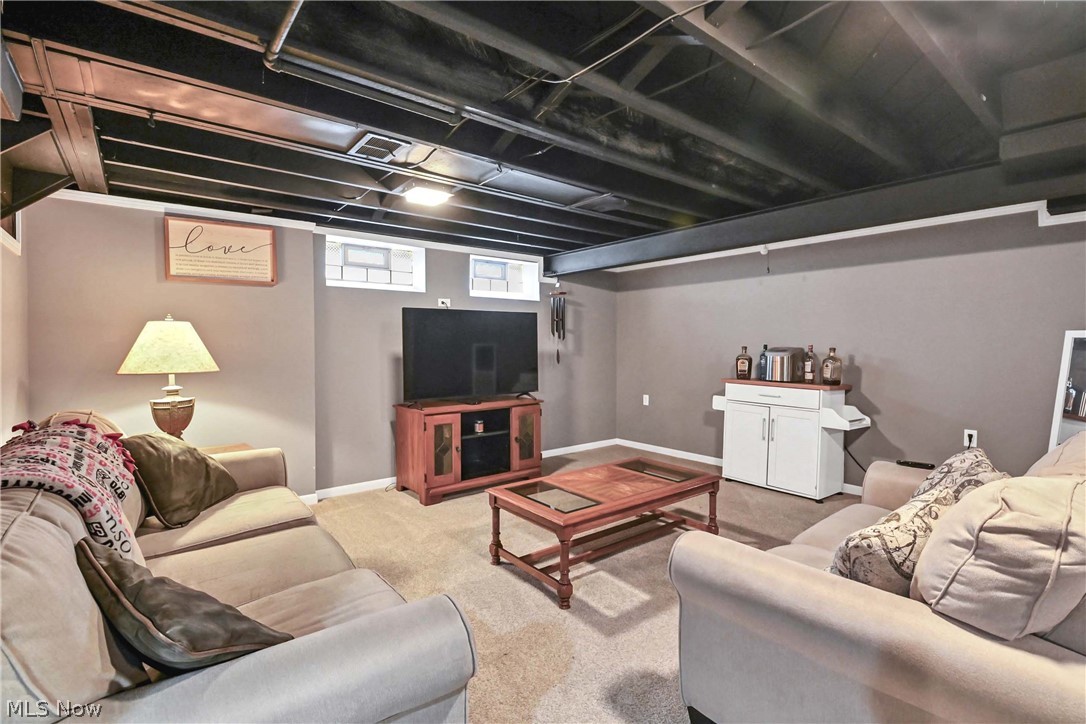 8204 Ivandale Drive Parma OH 44129