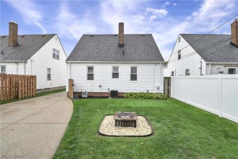 8204 Ivandale Drive Parma OH 44129