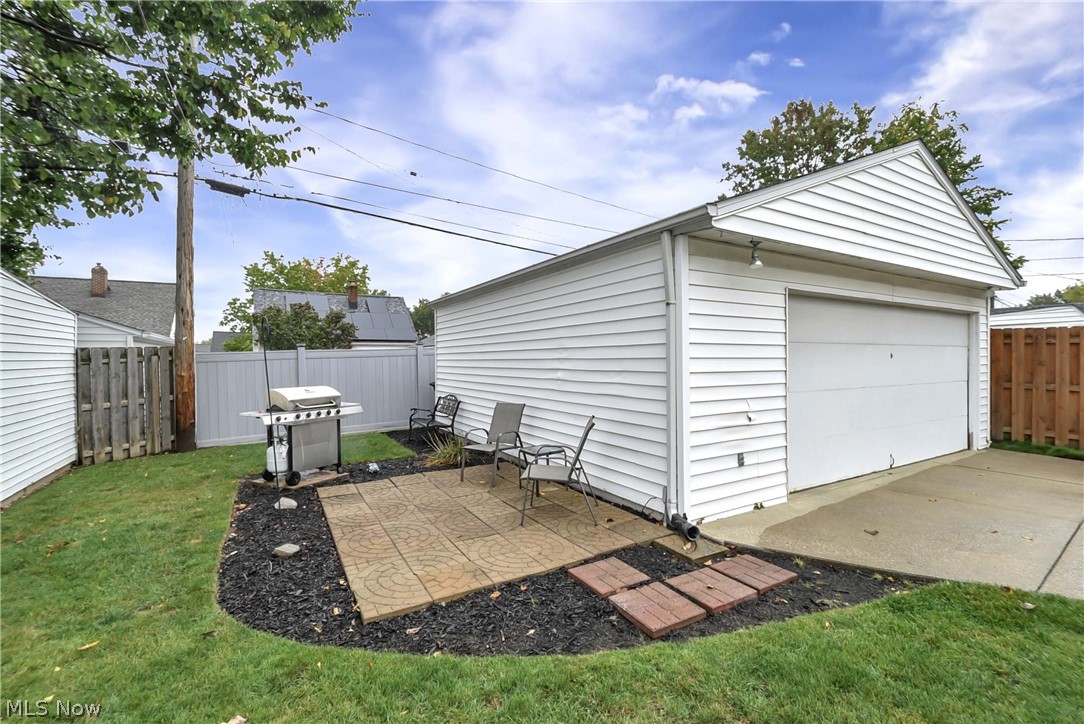 8204 Ivandale Drive Parma OH 44129