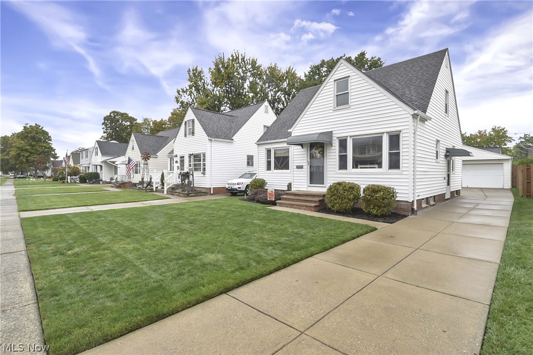 8204 Ivandale Drive Parma OH 44129