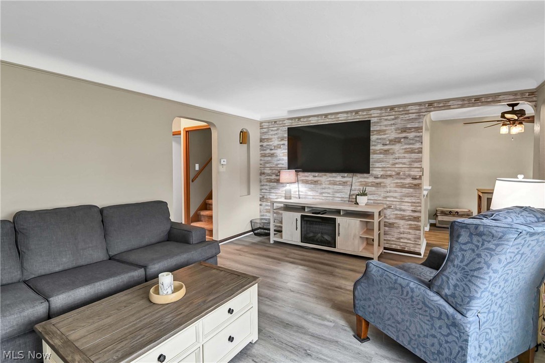 8204 Ivandale Drive Parma OH 44129
