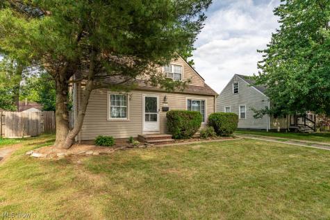 4327 W 189th Street Cleveland OH 44135