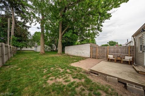 4327 W 189th Street Cleveland OH 44135