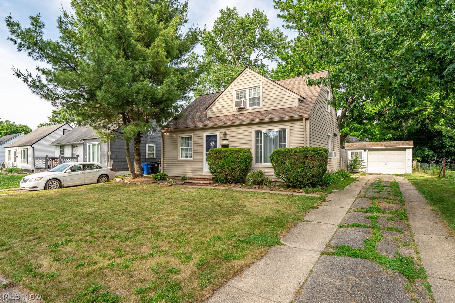 4327 W 189th Street Cleveland OH 44135