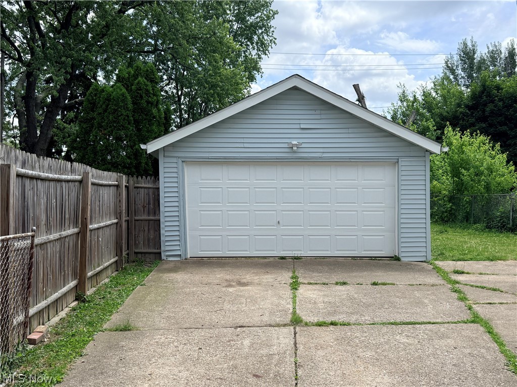 3393 98th Street Cleveland OH 44102