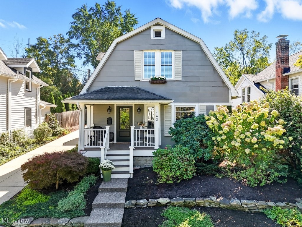 162 Vincent Street Chagrin Falls OH 44022