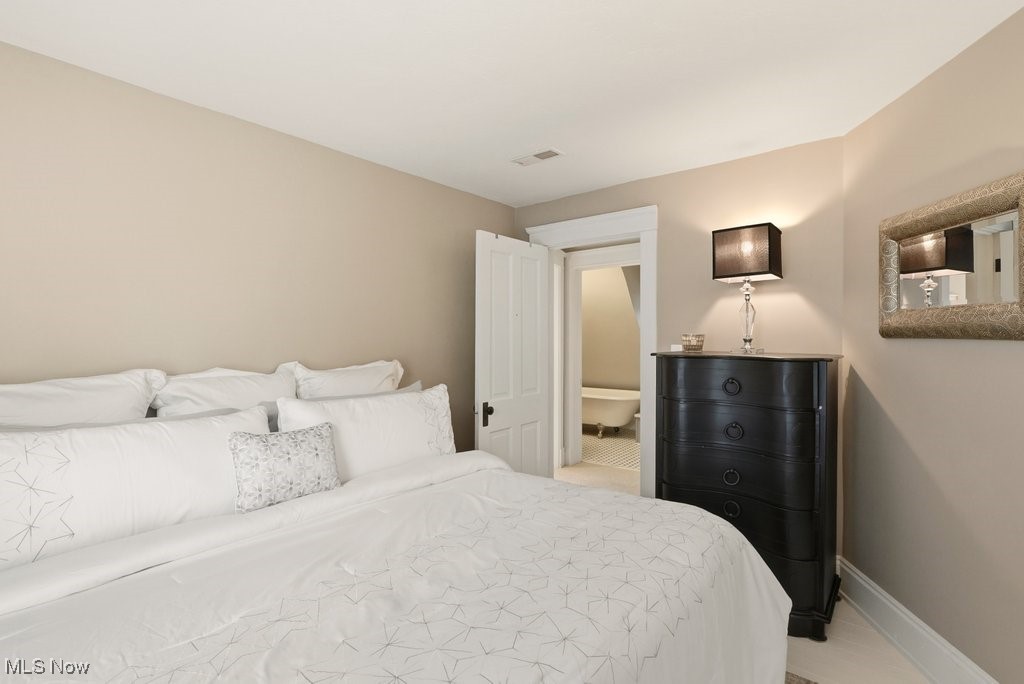 162 Vincent Street Chagrin Falls OH 44022