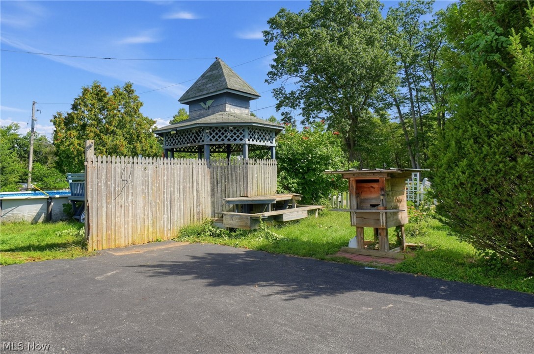 7365 N Ridge Road Madison OH 44057