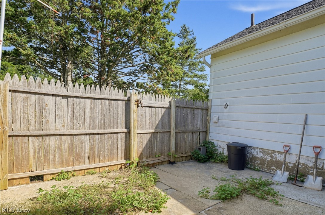7365 N Ridge Road Madison OH 44057