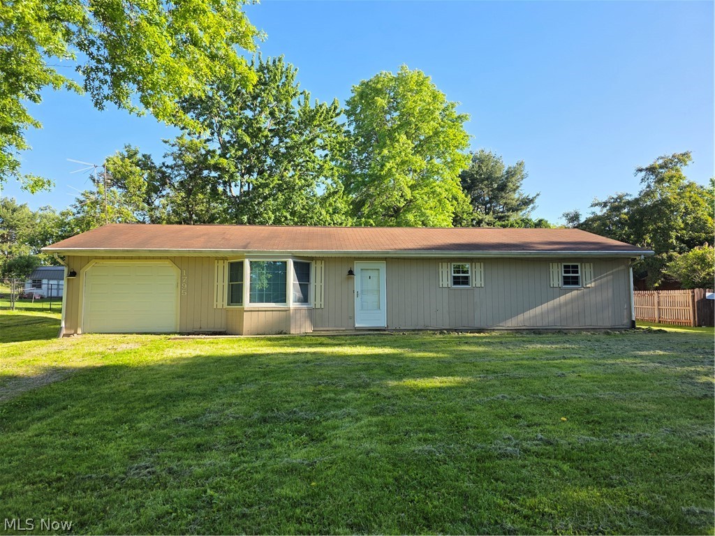 1795 Allen Drive Salem OH 44460