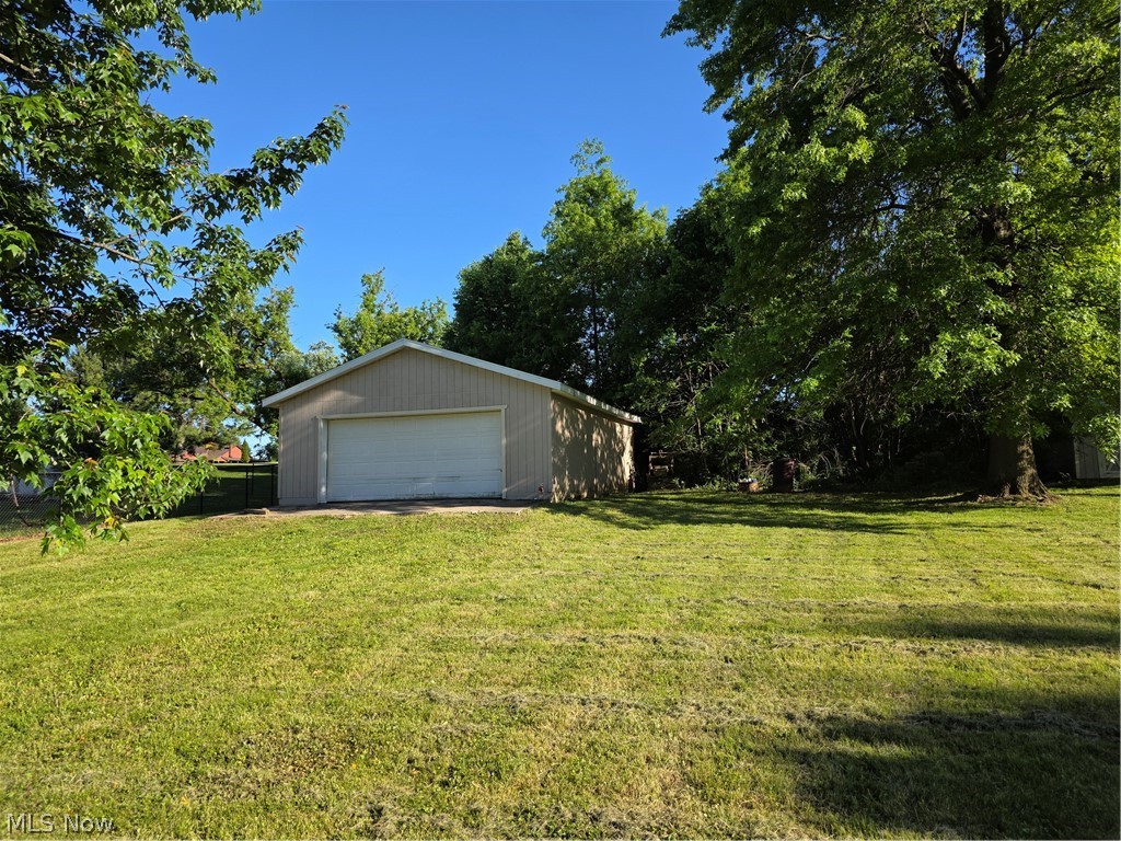 1795 Allen Drive Salem OH 44460