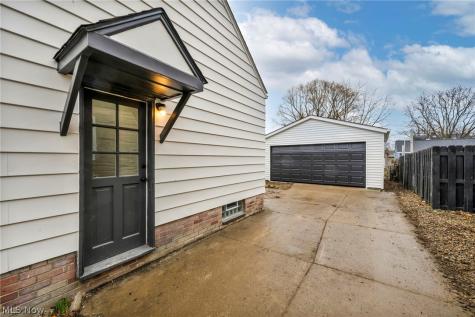 5085 W 6th Street Brooklyn Heights OH 44131
