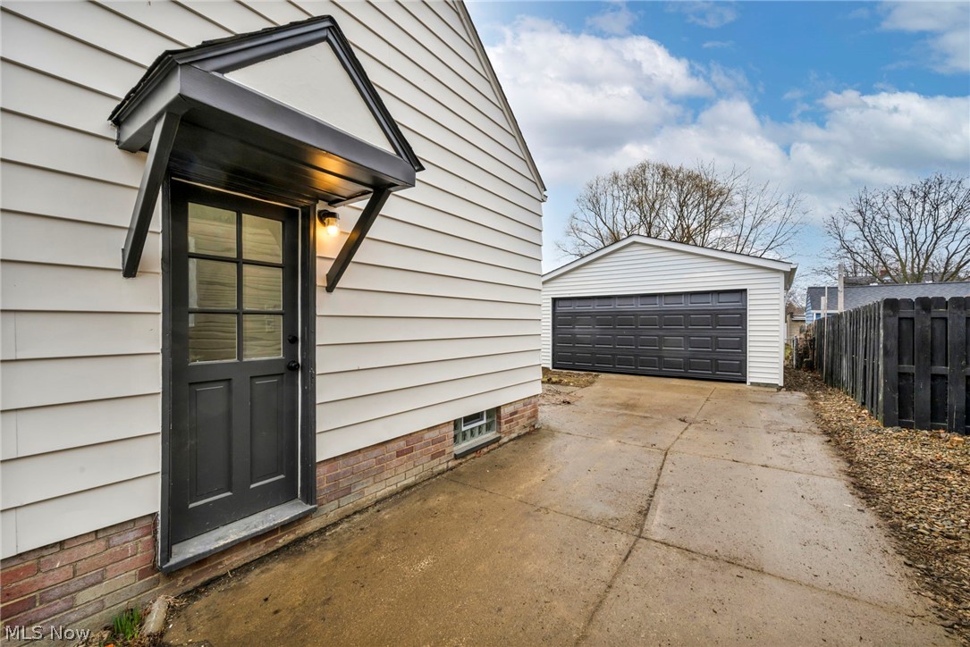 5085 W 6th Street Brooklyn Heights OH 44131